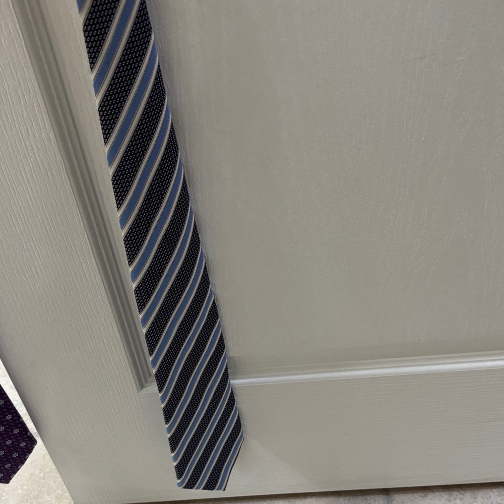 Ermenegildo Zegna Navy and Cream Striped Tie